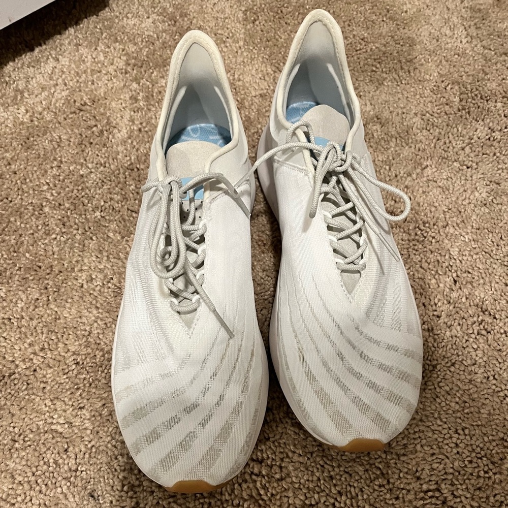 Saysh One  white tennis shoes ❤️